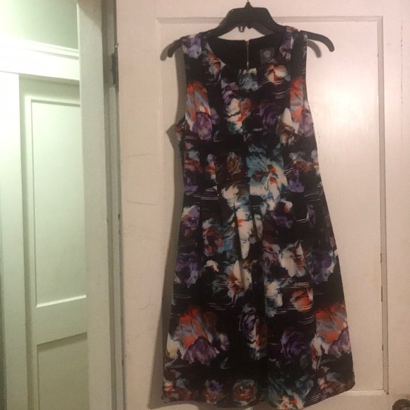 Vince Camuto Dresses & Skirts - VINCE CAMUTO DRESS